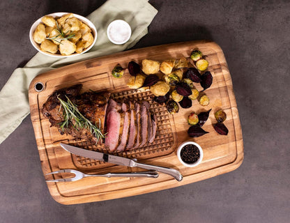 Long Grain Carving Board with Feet